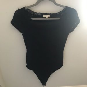 Black lace short-sleeved bodysuit, size M
